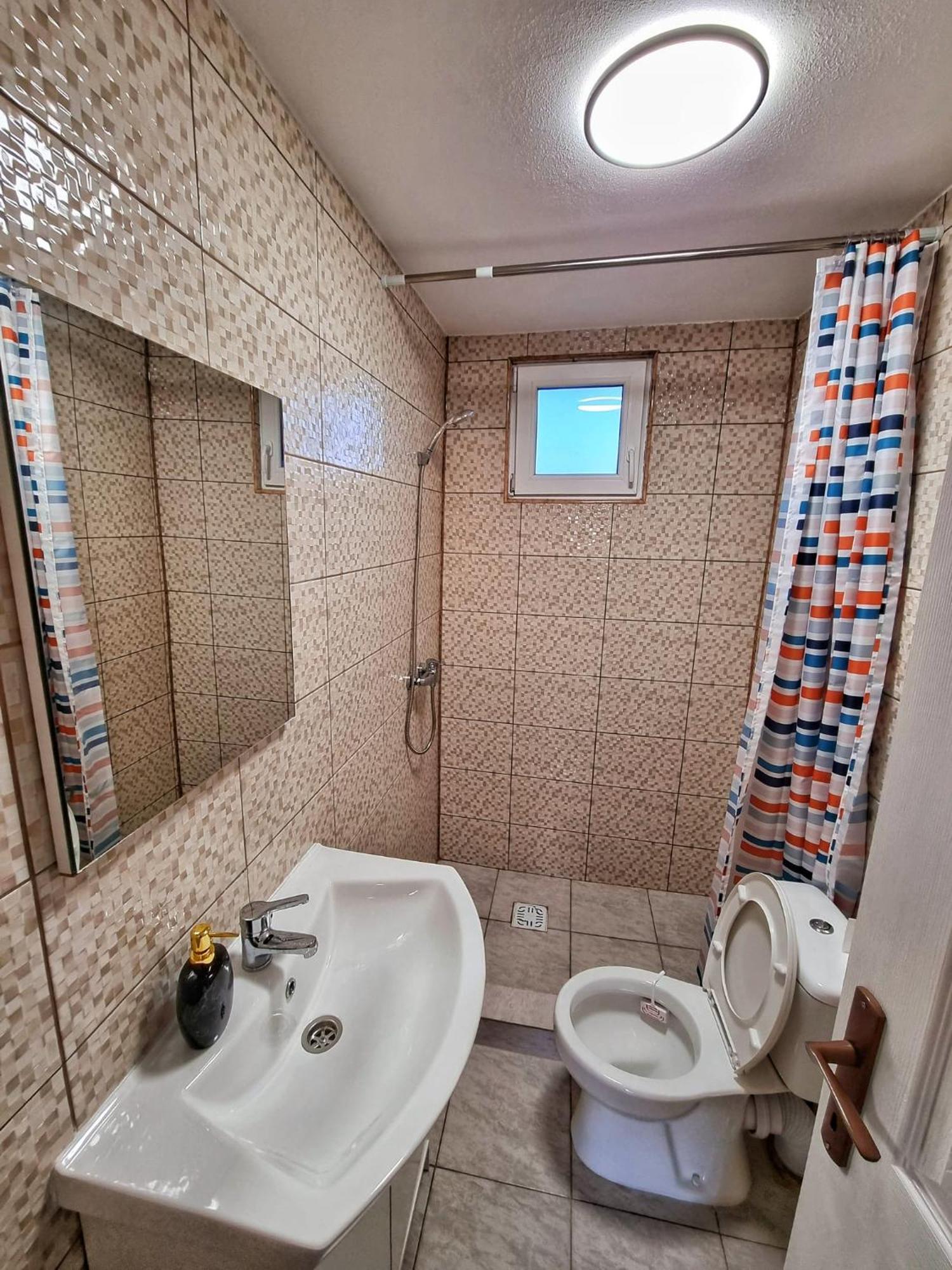 Cabana Vărad Coronini Moldova Veche Exteriör bild